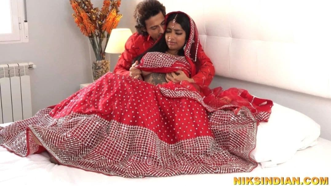 Real Indian Desi Teen Bride Fucked in Ass and Pussy on Suhaag Raat