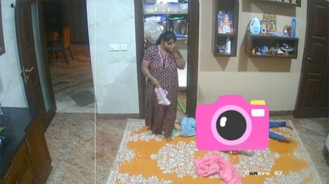 Aunty Big Boobs Captured In CCTV Cam