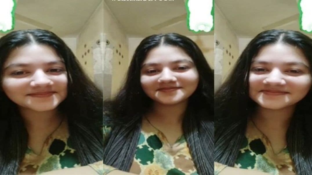 Beautiful Sexy Chubby Girl Showing Off