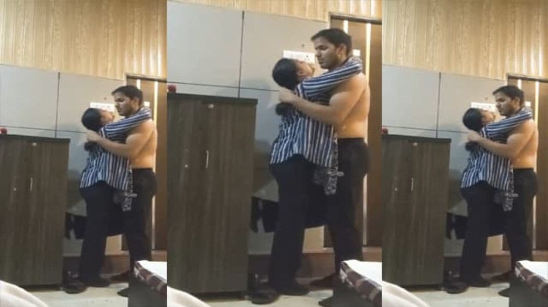 Rich Couple Blowjob Standing Fuck