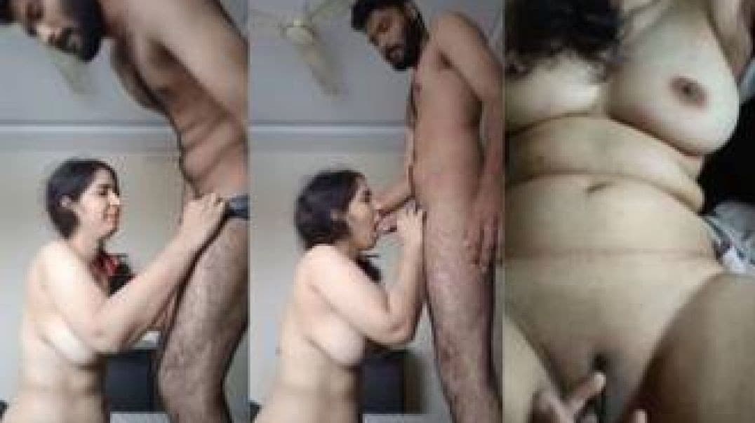 Delhi Call Center Couple’s Nude Bath Blowjob and Get Ready to Fuck