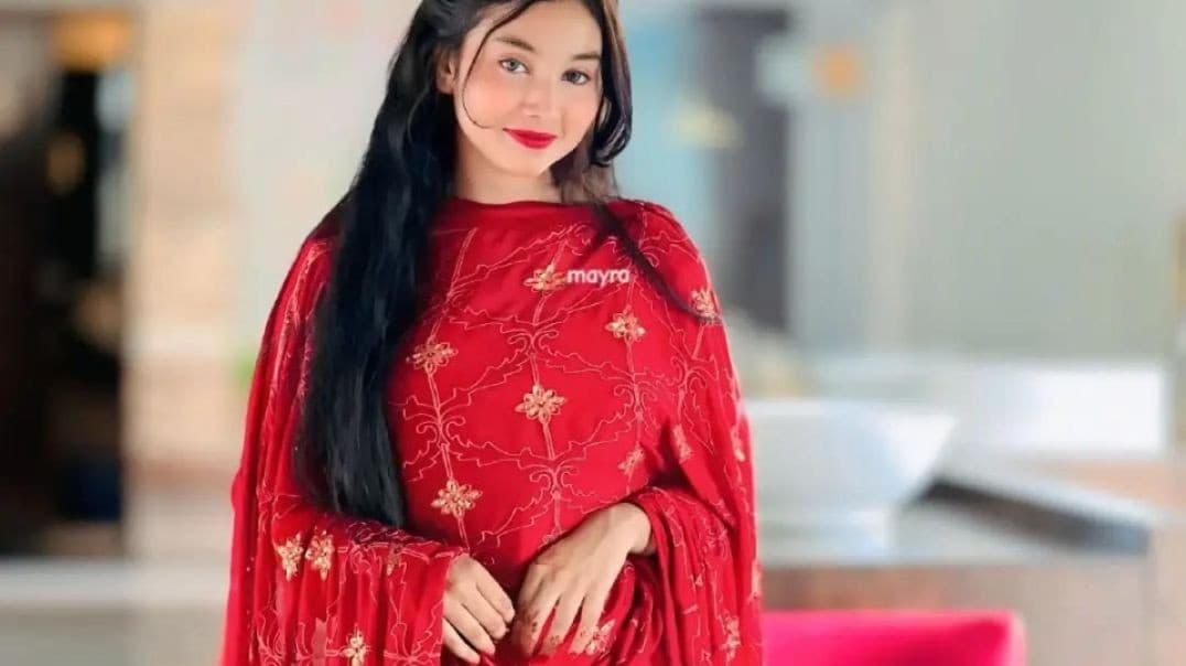 Cute Young GF First Time Fucked By Boyfriend Leaked