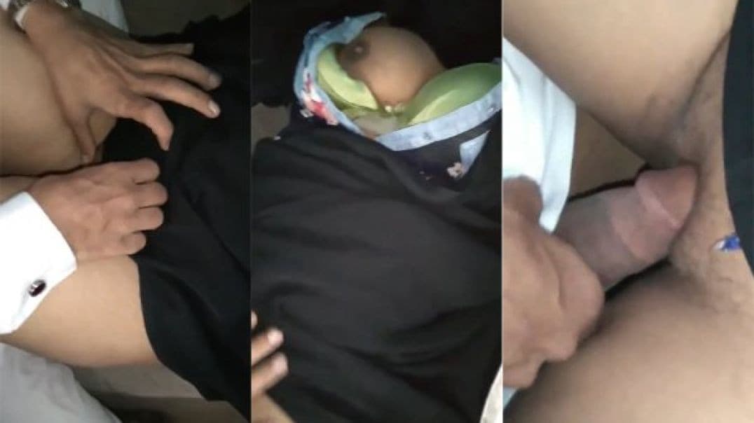 Pakistani Hijabi Babe Getting Fucked In Car