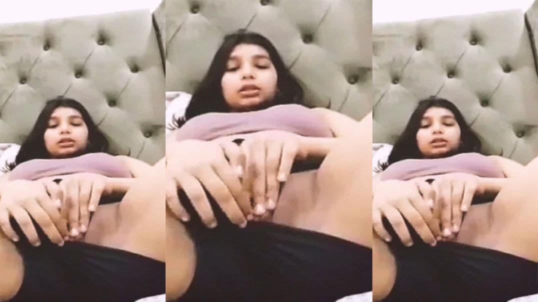 Beautiful Horny Girlfriend Fingering Her Wet Pussy