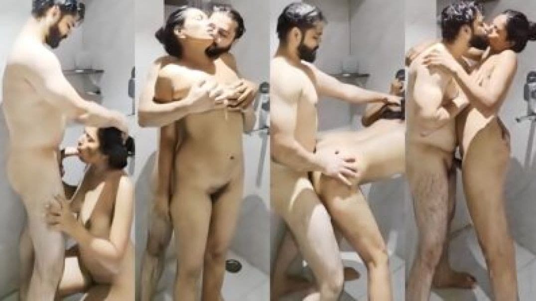 Exclusive Desi Horny Couple Shower Sex