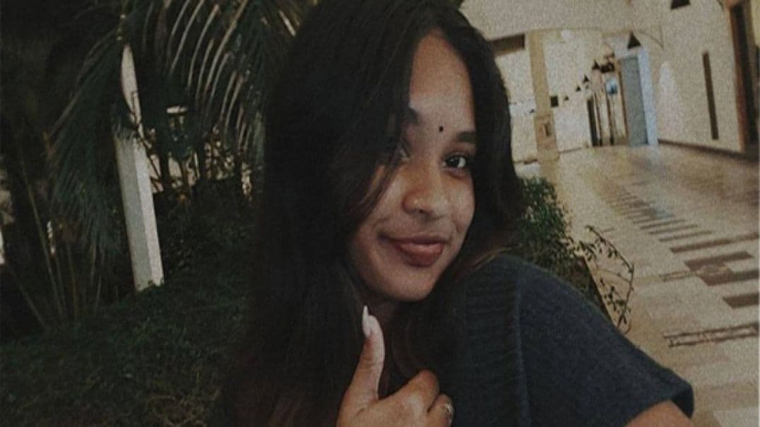 Slim Sexy Tamil Girl Nude