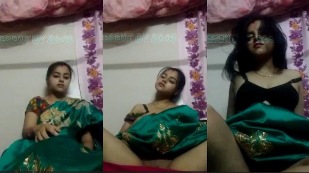 Horny Desi Girl in Green Saree Fingering