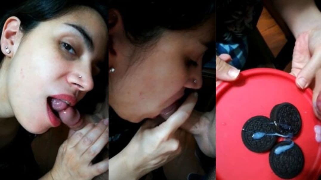 Horny Girl Giving Blowjob & Eating Cum with Snacks