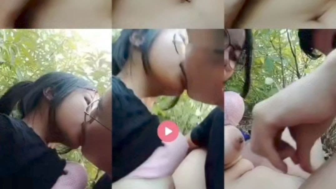 Asian Girl Outdoor Sex Viral Video