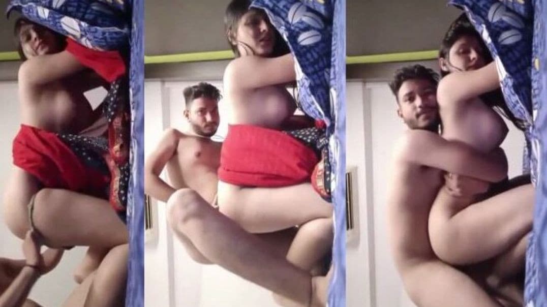 Fucking Desi Girl in Doggy Style In Saree