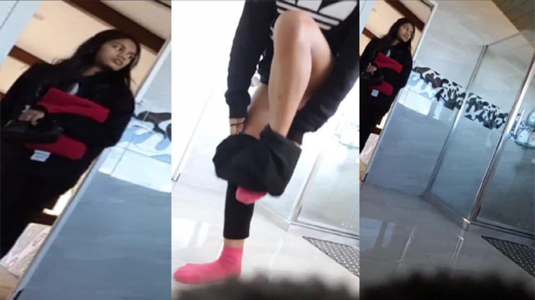 Desi Rich House Owner Films Cute Slim Babe