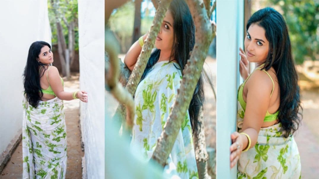 Tamil Instagram Fame Thamizhvani Shows Boobs in Live Chat